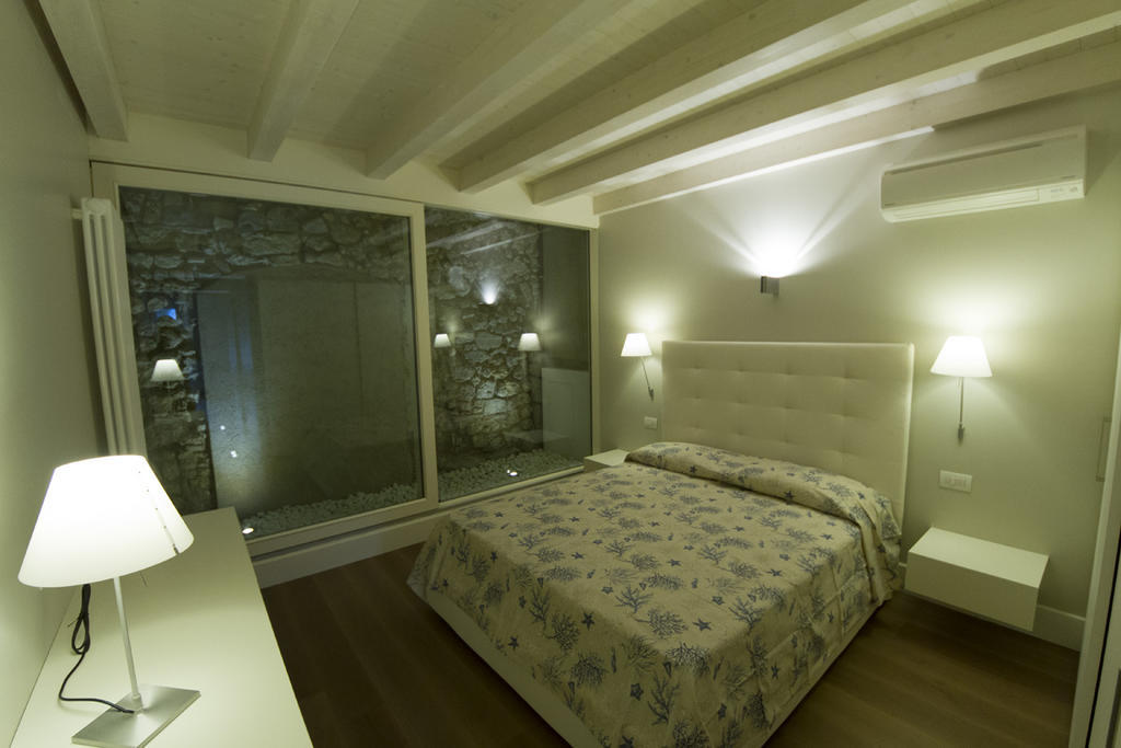 La Casa Del Porto Apartment Lovere Cameră foto